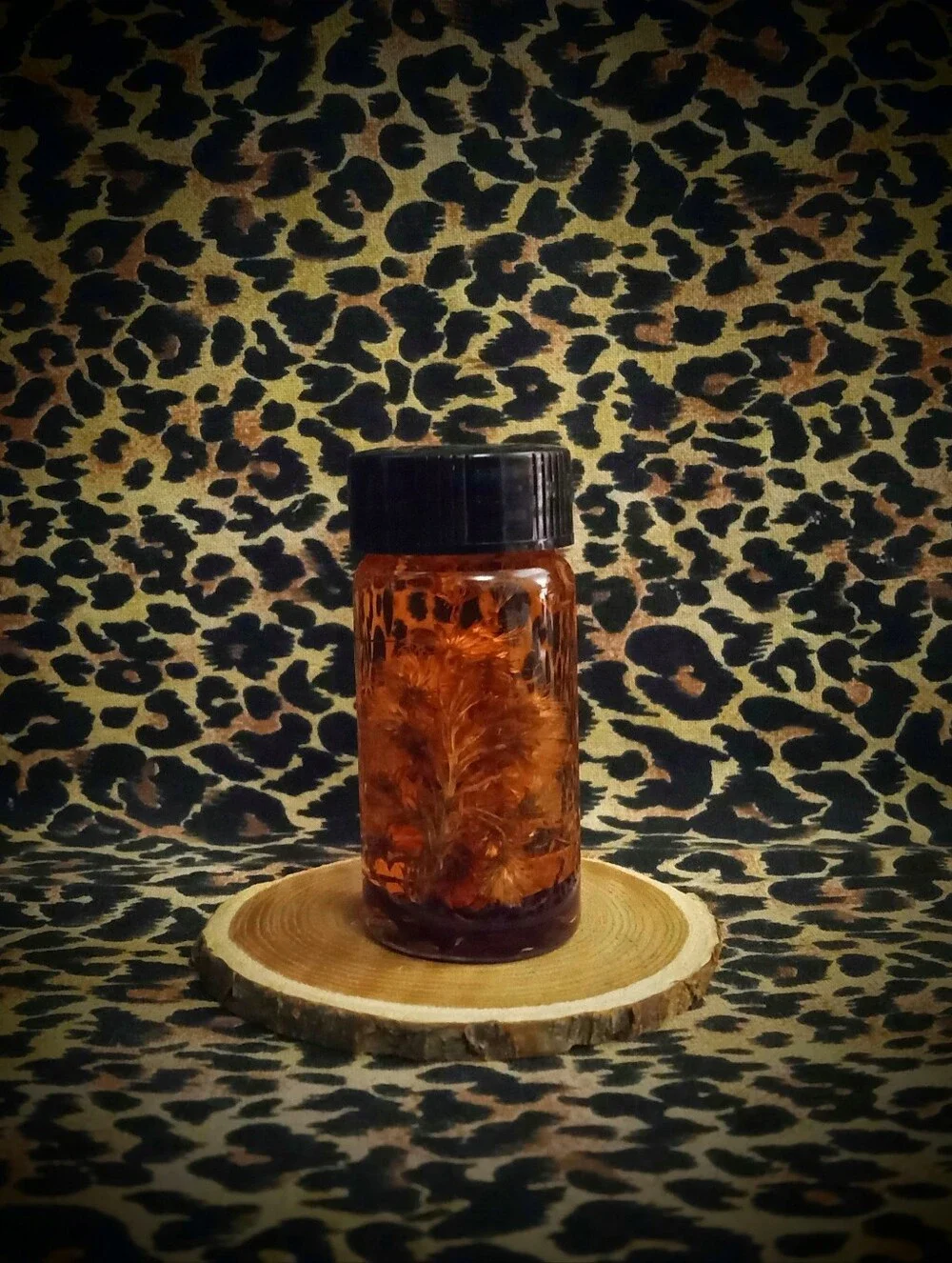 Bleeding Heart ~ Ritual Oil ~ Mend a Broken Heart ~ Magick Spell